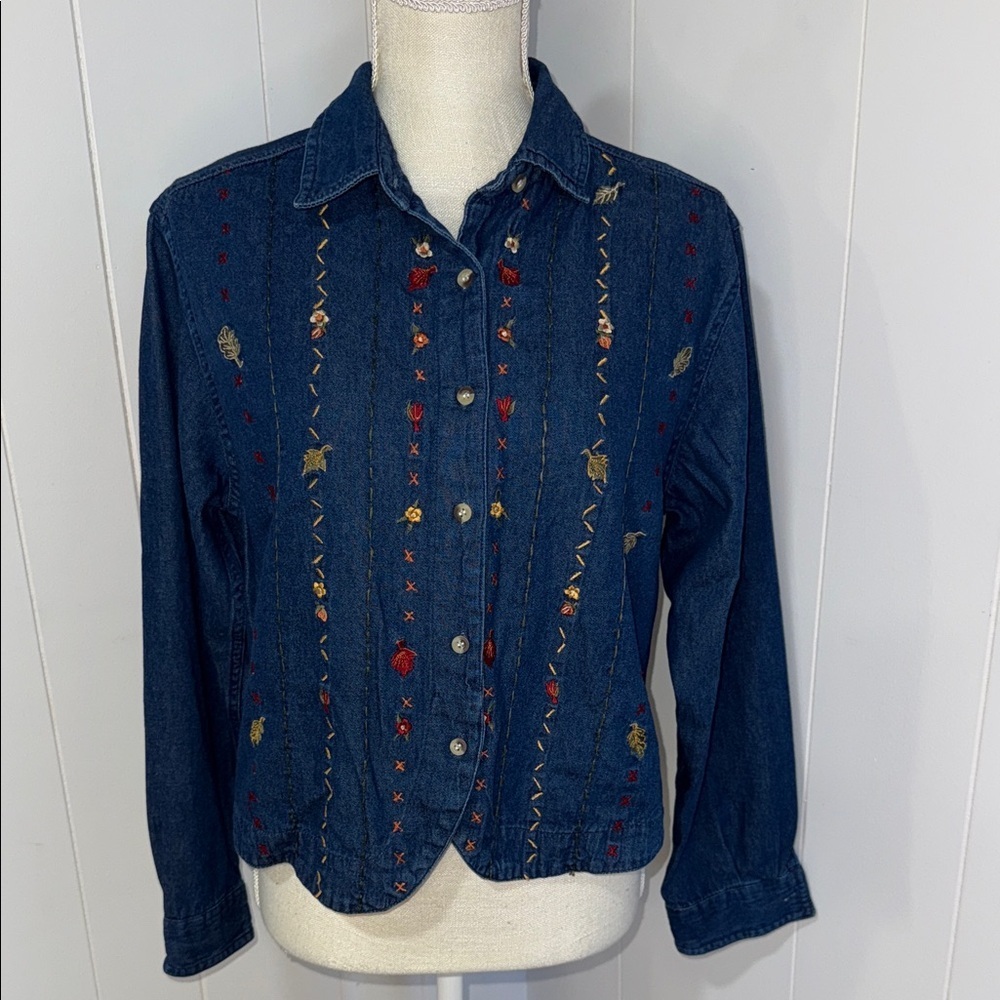 Victoria Jones Woman Blue Embroidered Blouse